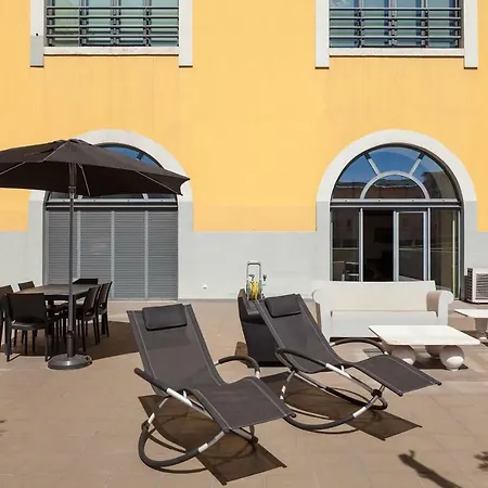 Modern Loft With Sunny 130sqm Terrace! * Lisbona