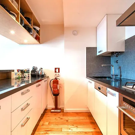 Appartamento Modern Loft With Sunny 130sqm Terrace! Lisbona