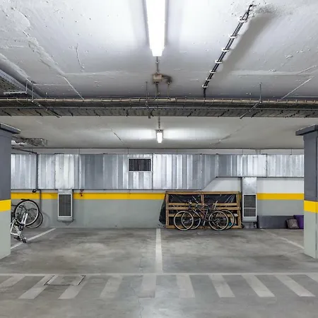 Modern Loft With Sunny 130sqm Terrace! *